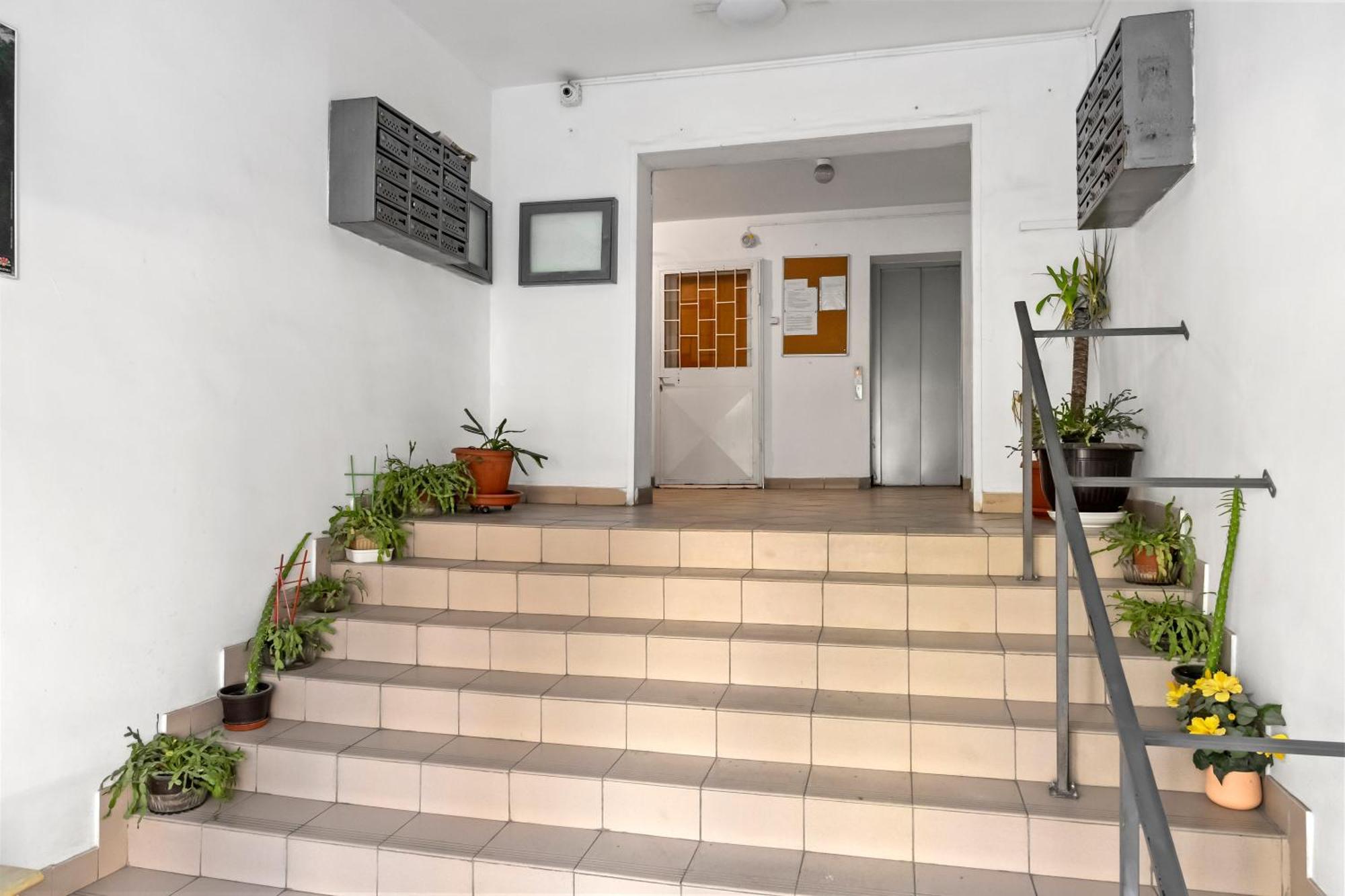 Art Nouveau Penthouse Bucharest Apartment Exterior photo